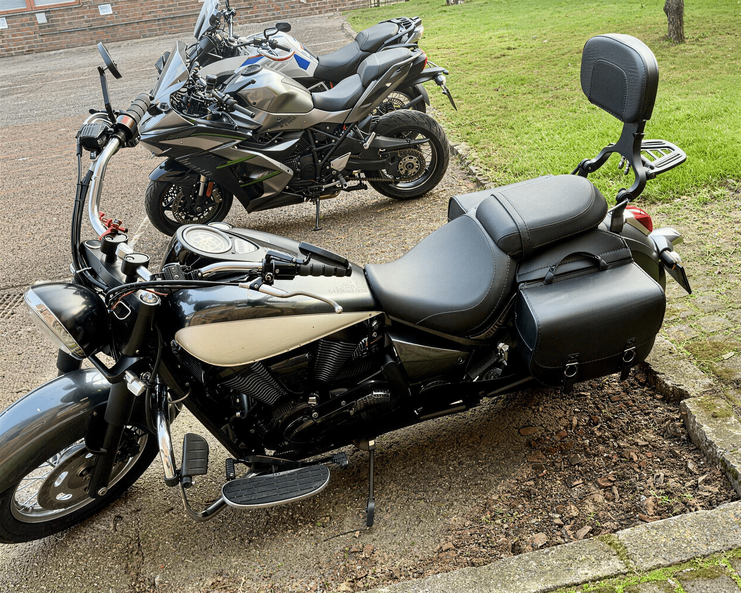 2006 - 2026 Kawasaki Vulcan 900 Matte Black Multi - Function Adjustable Foldable Backrest - Mofun - 90302166