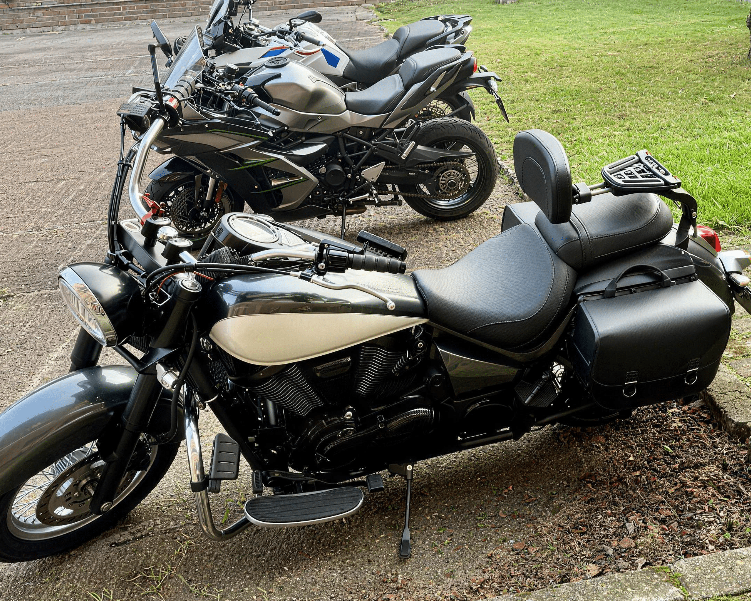 2006 - 2026 Kawasaki Vulcan 900 Matte Black Multi - Function Adjustable Foldable Backrest - Mofun - 90302166