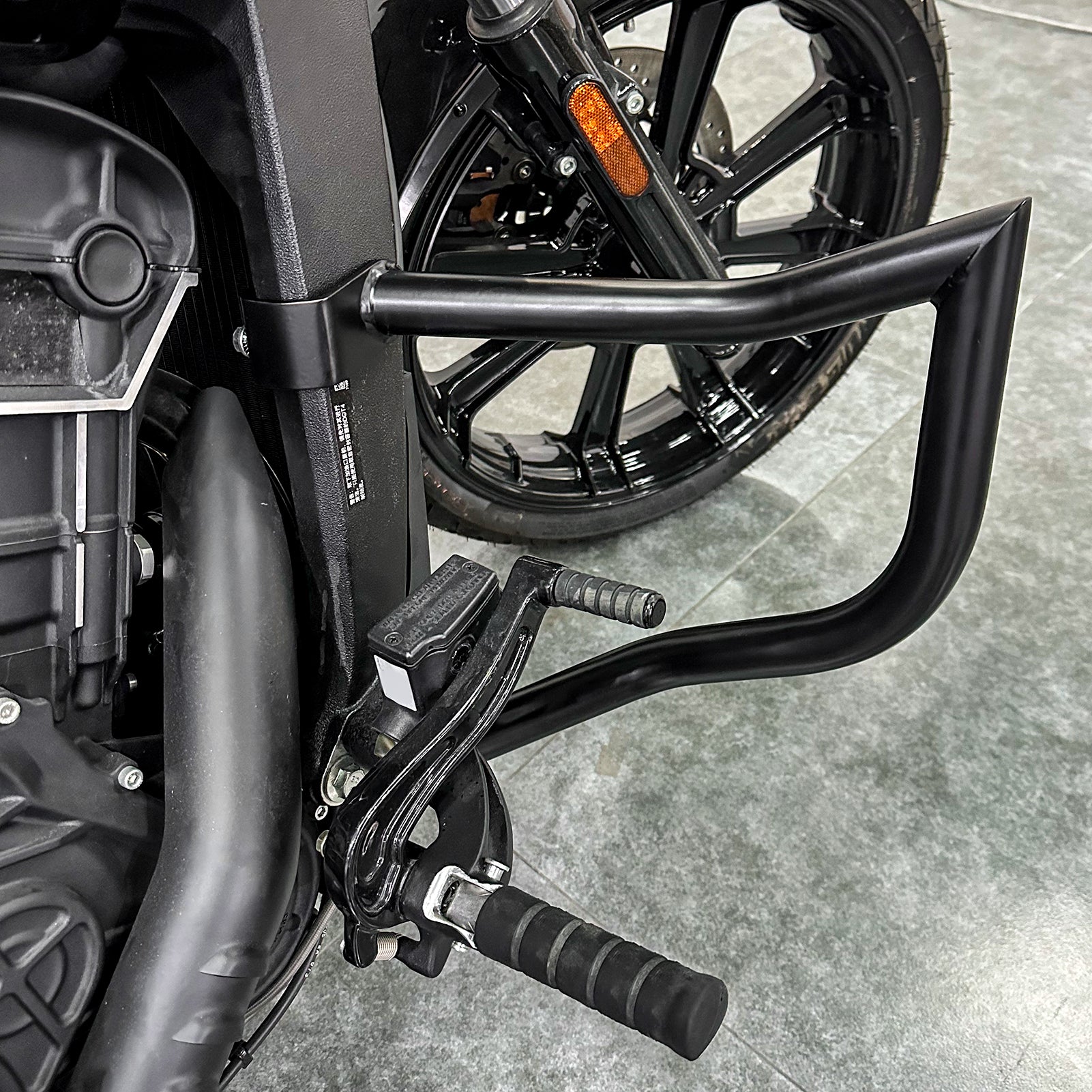 2015 - 2024 Indian Scout Bobber/Sixty/Rogue Front Highway Engine Guard Crash Bar, Sharp Angle - Mofun - 90201091