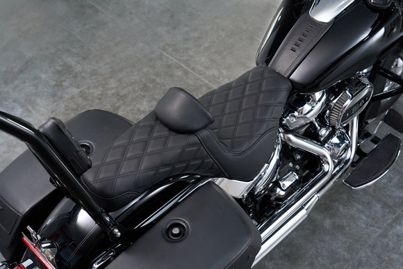For 2018-2026 Harley Softail Street Bob/ Softail Heritage Classic Black Double Stitching One-Piece 2-Up Seat Driver Passenger Seat with Driver Backrest Cushion Pad