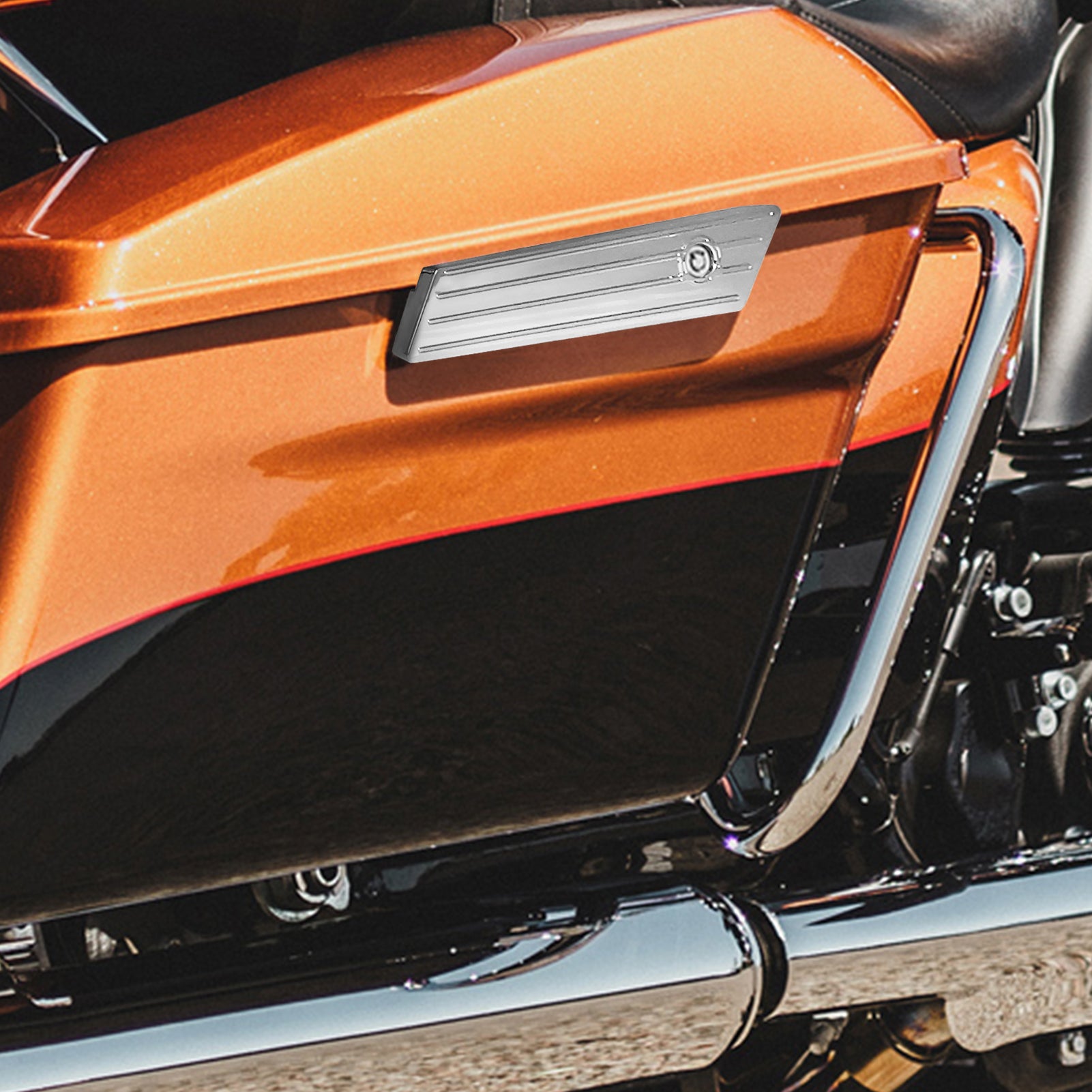 2014-2023 Harley Touring Chrome Horizontal Stripes Aluminum Saddlebag Latch Cover