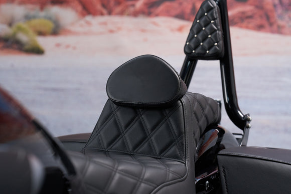 For 2018-2026 Harley Softail Street Bob/ Softail Heritage Classic Black Double Stitching One-Piece 2-Up Seat Driver Passenger Seat with Driver Backrest Cushion Pad