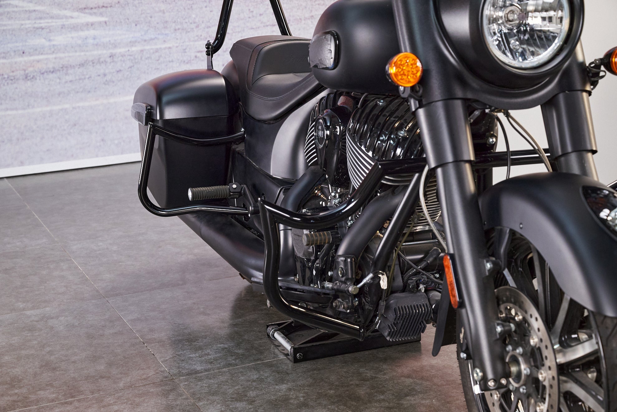 For 2017-2026 Indian Roadmaster/Chieftain/Springfield Gloss Black Front Engine Guard & Rear Crash Bar - Mofun - 90201087